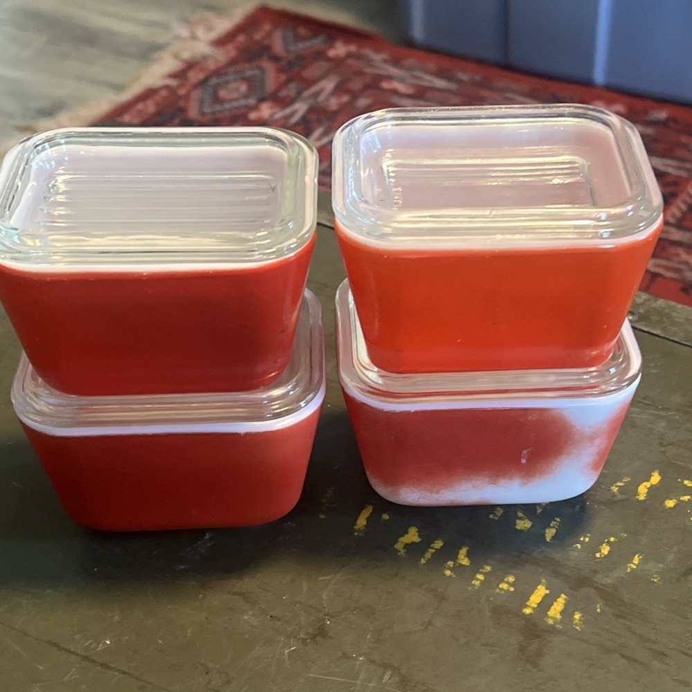 Set of 4 Vintage Pyrex Primary Red 501 Refrigerator Dishes with Lids 1950s TR9